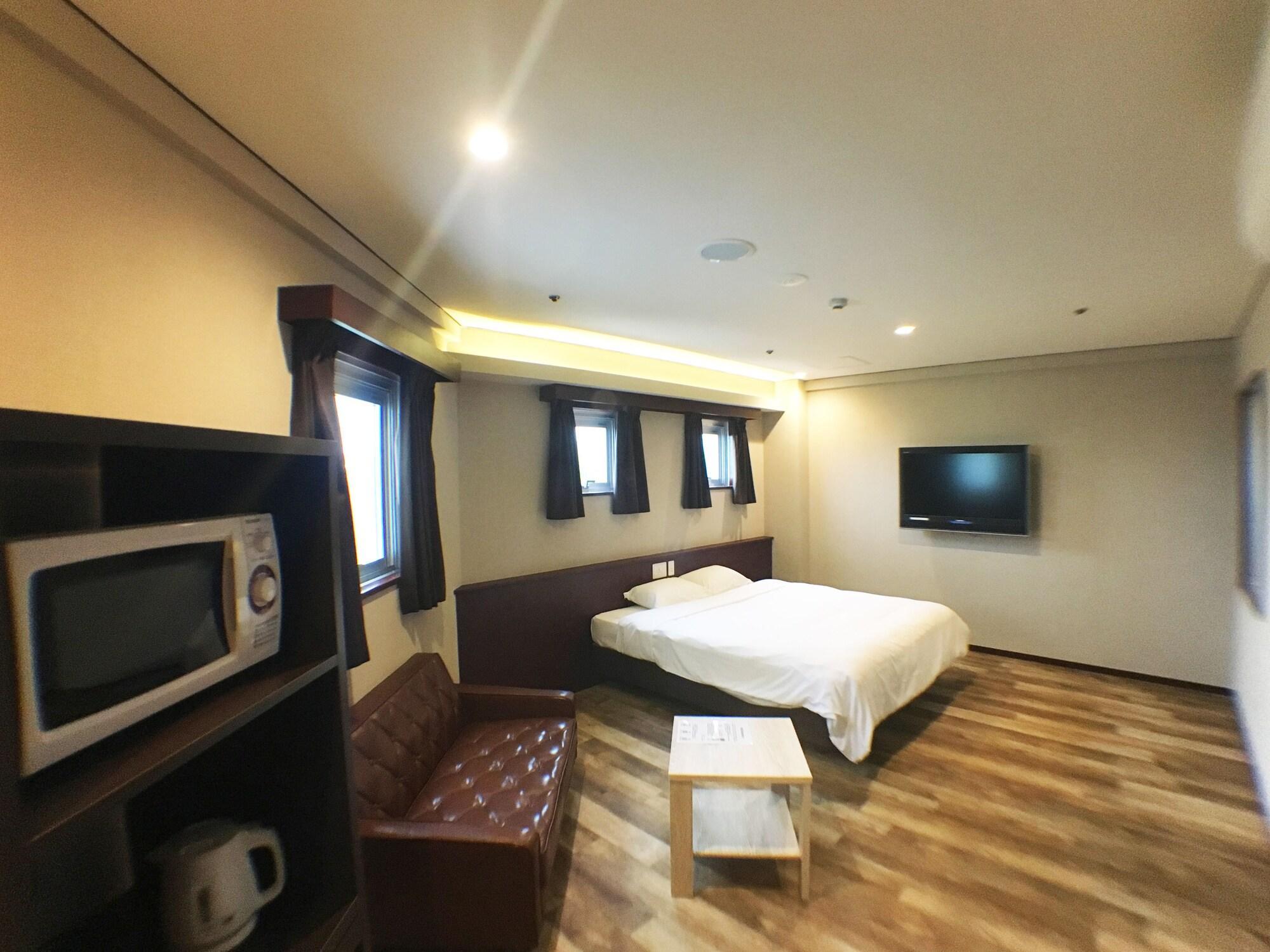 Rycom Crystal Hotel Okinawa ภายนอก รูปภาพ