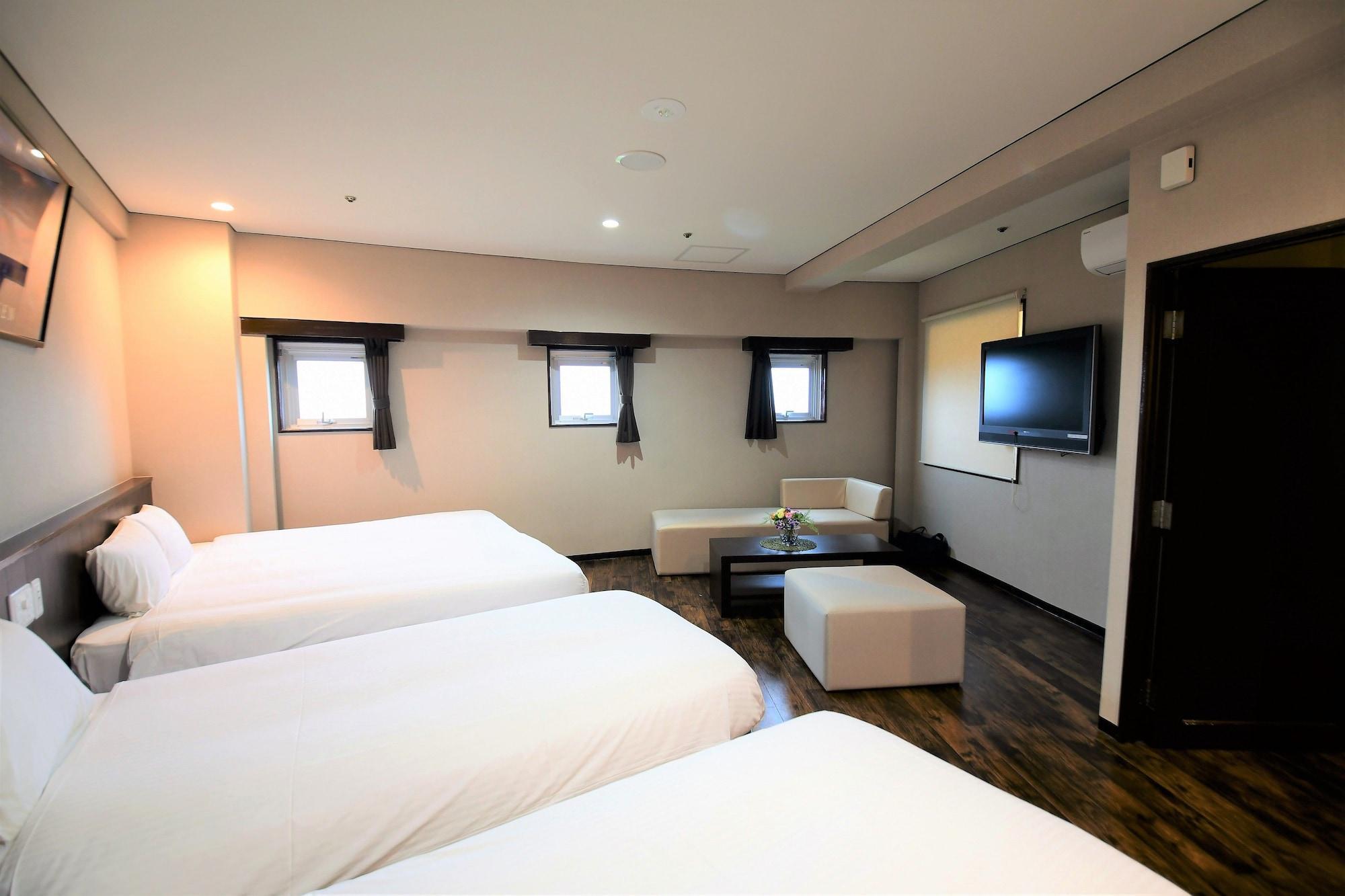 Rycom Crystal Hotel Okinawa ภายนอก รูปภาพ
